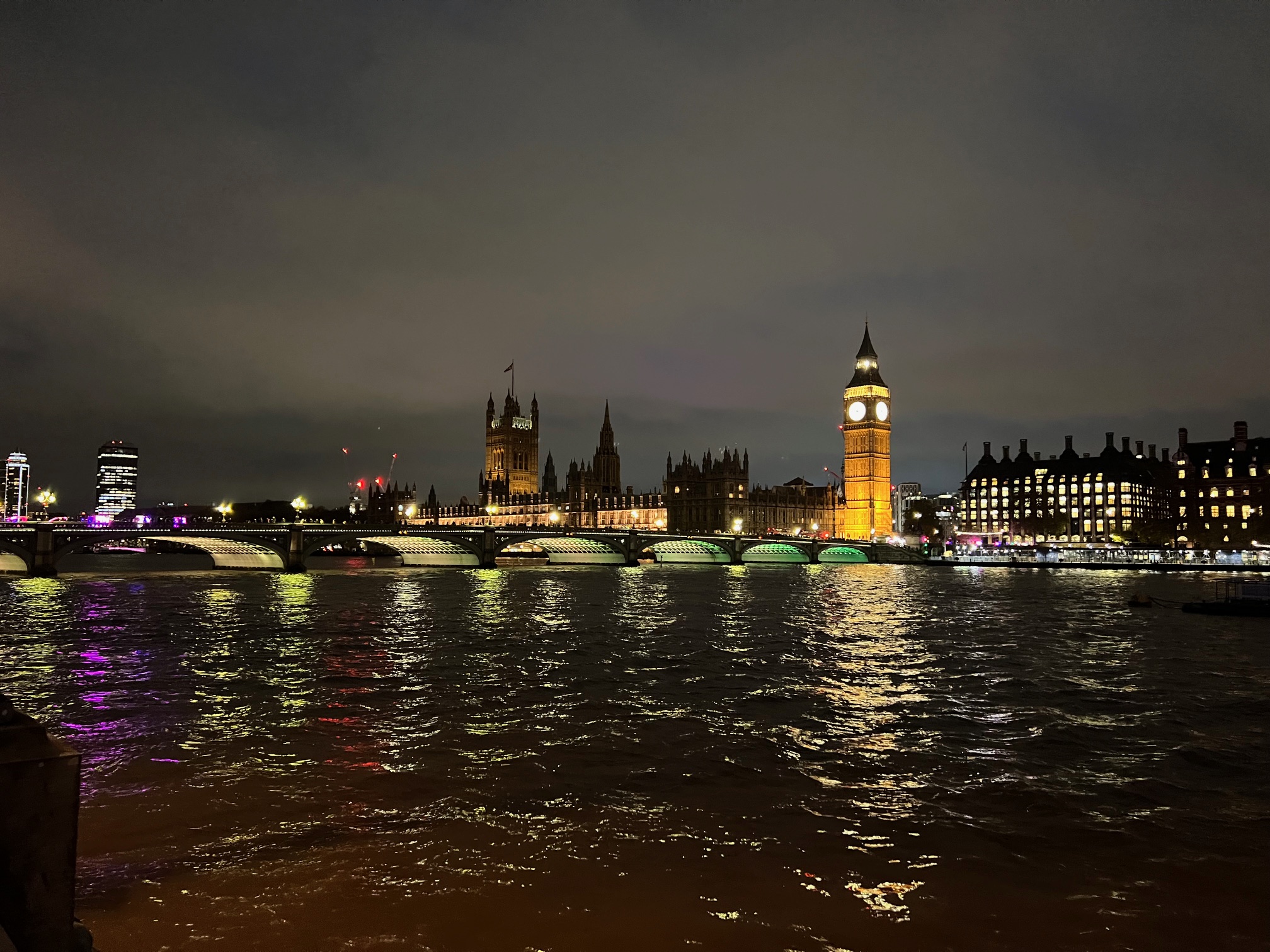 20251124_164529129_ios