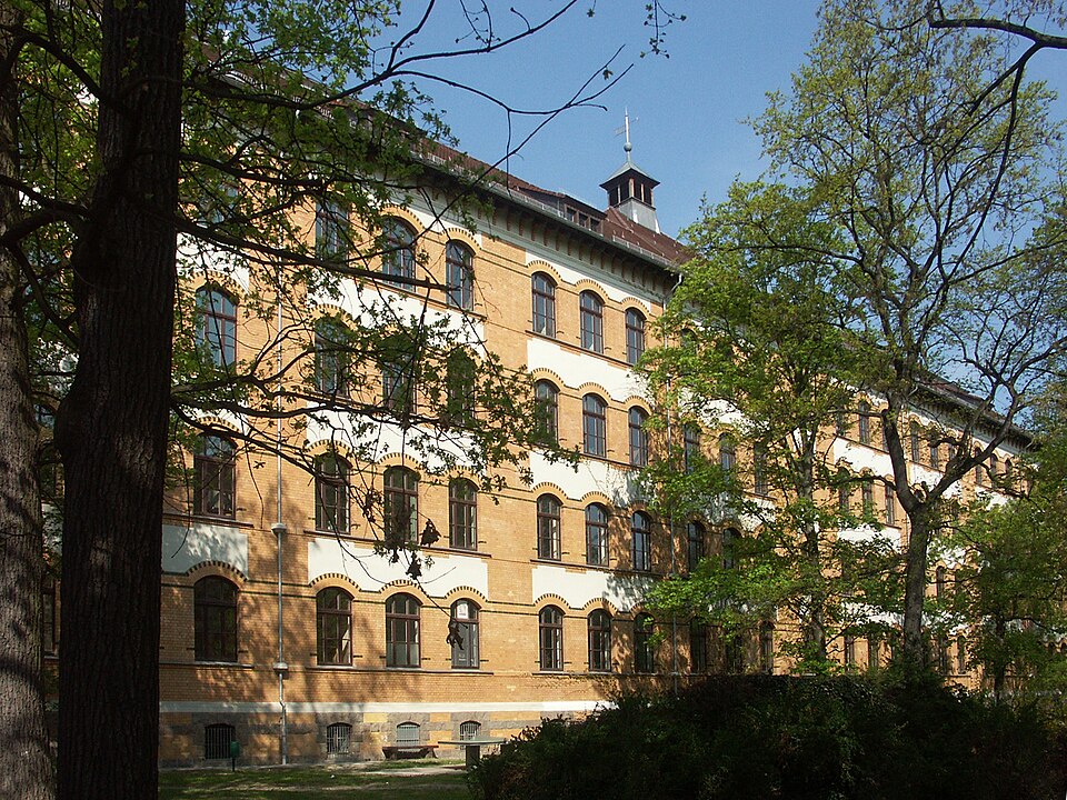 Schulgebäude der Apollonia-von-Wiedebach-Schule